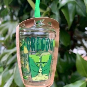 BNWT Starbucks Oregon 2020 Holiday Ornament